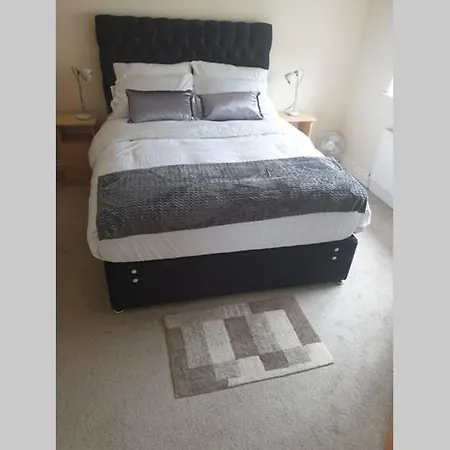 Rum i privatbostad Private-ensuite-room City