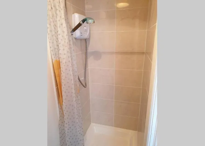 Δωμάτια σε οικογενειακή κατοικία Private-ensuite-room City Limerick Junction